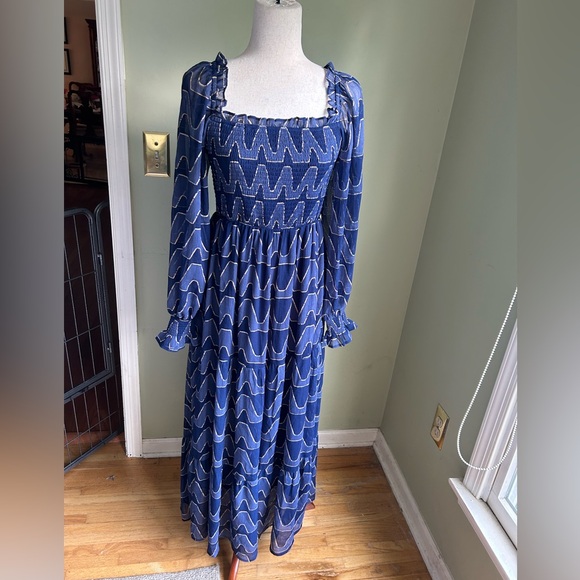 Anthropologie Moon River blue print maxi dress. Smocked bodice. Square neck M - Picture 4 of 14